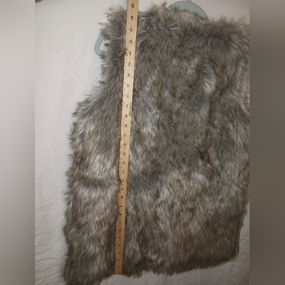 Rachel Zoe Faux Fur Vest size M - Picture 12 of 16